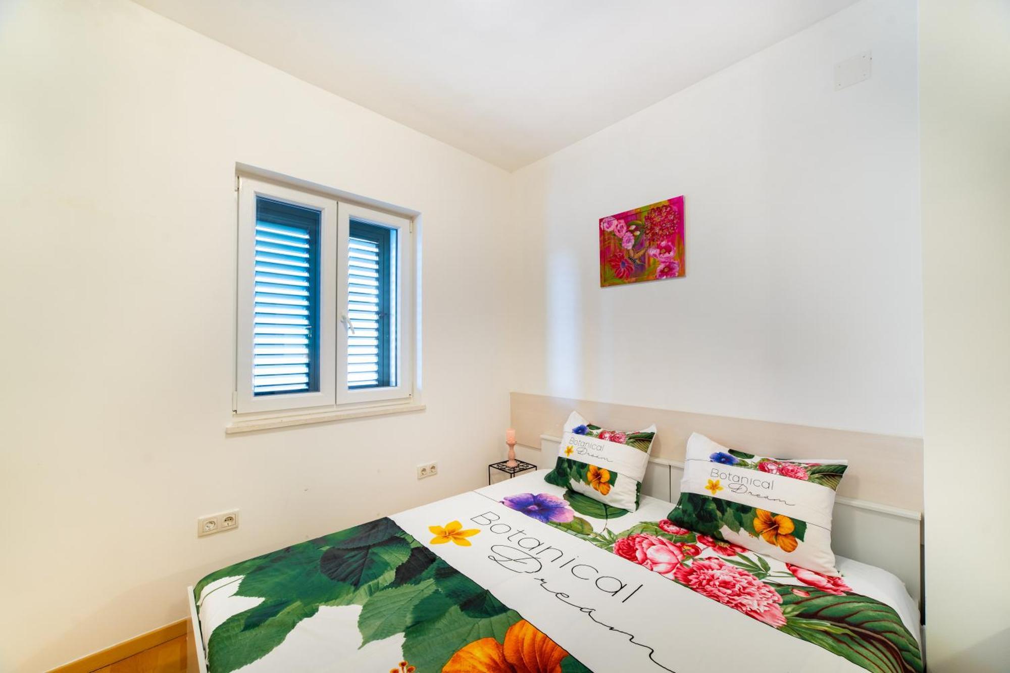 Apartment Happy In Split Center 10 Min Walk From Bacvice Beach ภายนอก รูปภาพ